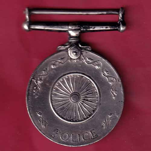 MEDAL:-INDEPENDENCE MEDAL 26th JANUARY 1950 POLICE–@HUB1688