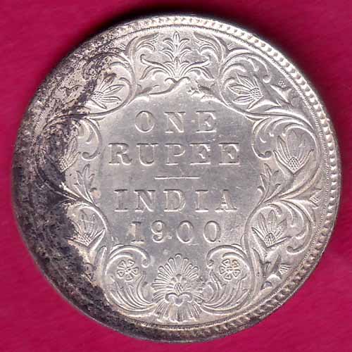 British India 1900 Victoria Empress One Rupee Silver Coin  VA843